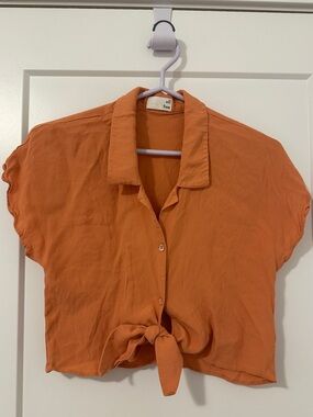 Aritzia Wilfred Free Orange Tie Front Cropped T-shirt Blouse Size XS Women’s